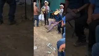 Yo con una Cerveza  #viral #humor #borrachos  #shorts