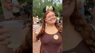 everything i ate at disney&rsquo;s animal kingdom!! FOOD POISONING?? 🤮🤣