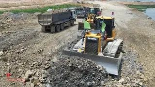 Wonderful Dozer Loader Dump Truck Power Team Worker Spreading And Pushing Gravel Road Building