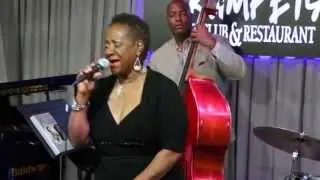 Newark, NJ Jazz Singer Carrie Jackson Sings 
