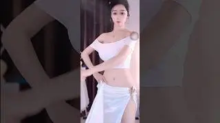 老婆身材真的是顶，这谁顶得住呀！