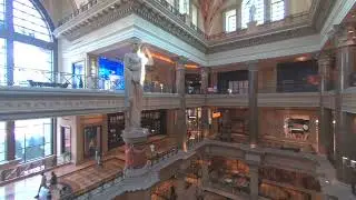 Caesars Curved Escalators at Forum Shops in Virtual Vegas! #VegasVR #virtualvegas #metaquest3