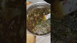 Veg Hot & Sour Soup 😋🥣 | Street Style Chinese Soup | 10 Min Quick Winter Recipe 🔥