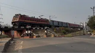 04084 NDLS-KUR Special Fare One Way AC Special || ExploringmycountryIndia/Indian Railways/Train/Wap4