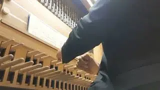 Glockenspiel der Stiftskirche Kaiserslautern 30 5 2023, H. Freitag spielt ein Menuett in g von Bach