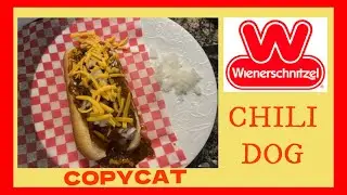 DER WIENERSCHNITZEL LOVERS.... Try this COPYCAT DER WIENERSCHNITZEL Chili Dog!!!