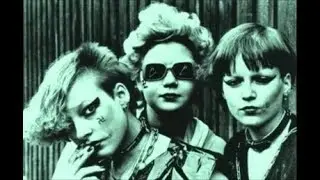 Punk Fashion (Documentary Excerpt 1977)
