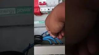 Review Combiner Box String paralel Panel surya