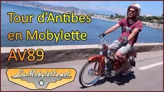 Mobylette Motobécane AV89 restaurée a Antibes