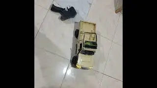 Driving my rc car with 2005 youtube graphics