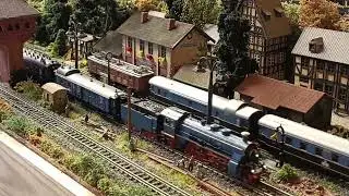 Spur N ein schönes Hobby   Die BR 18.5 von MiniTrix