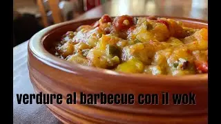 Verdure grigliate al barbecue con il Wok.