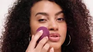 Hide & Chic Fluid Foundation by Stila
