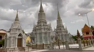 Third and 4th new stupa in Botum Vatey pagoda