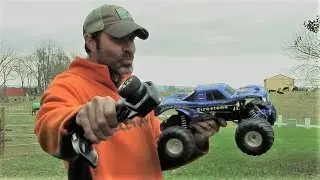 Traxxas BIGFOOT Durability Testing - Roof Jumping