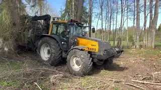 Valtra 8050 + Palms 4WD forest trailer