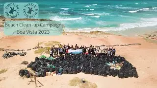 Cleaning up the turtle nesting beach in Boa Esperan&ccedil;a, Boa Vista, 2023