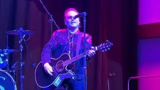 Hollywood U2 plays In God&rsquo;s Country