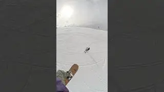 Flying over a snowkiter 🏔️🏂🪁🤟🏽 #kite #kiting #fly #flying #snowkite #airtime #snowboarding
