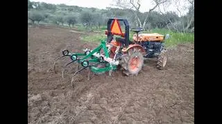Aperos agricolas minitractor kubota b6000 //  Agricultural implements minitractor kubota b6000