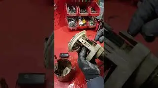 🔧💯Mechanic Replaces Fuel Pump to Turn Weak Pressure Into Strong Flow vs Dirty Filters Toda#shorts