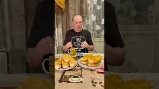 Кто приготовит пирожки вкуснее? Я или бабушка? #рецепты #бабушка #дедушка #еда #пирожки #вкусно
