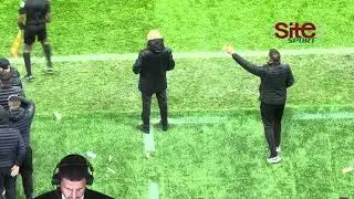 الركراكي في صدمة ومدرب السنغال يرفض مصافحته بعد إطلاق الحكم صافرة نهائي 