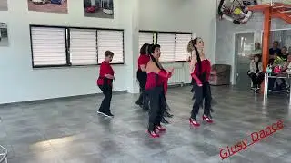 Amano Remix Cottini Coreo La Maxi Tribu' di Romeo eseguita dalle Giusy Dance
