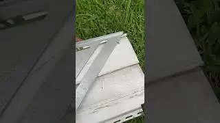 Vinyl siding repair job learn and earn money or save Money thanks for watch my videos