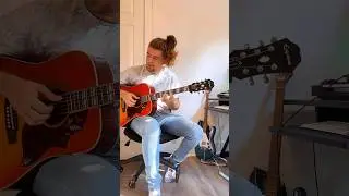 This tune fits the mood today🌄#ozzaia #chilljam #acoustic #guitarvibes #chillvibes #relaxedjam