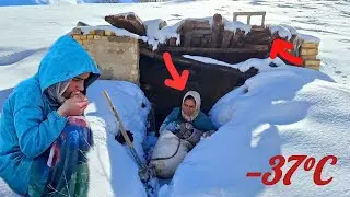 Холодная хижина. Одинокая девушка; последняя надежда Рейчел после ночи её побега.💔💔😥😥🥶🥶