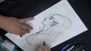 Adam Hughes drawing Vampirella