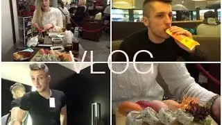 Luźny Vlog : Sushi/ Zakupy/ Luca trenuje Olciiak