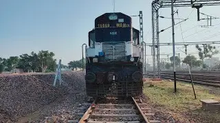 Beautiful arrival of 09610 Haridwar- udaipur city madar jn.Urs Special (HW-UDZ) in Bandikui junction