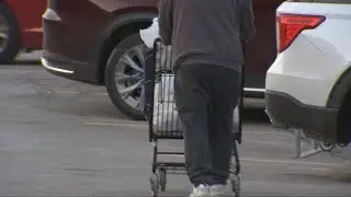 Mad dash to grocery stores begins ahead of major snowstorm