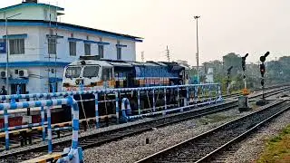 Light SGUJ WDP-4D moving Slowly through the Platform #indianrailways #wdp4d #lightlocomotive