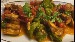 ADANA KEBAPÇILARININ PARMAK YEDİRTEN MEZE TARİFİ😍TAM KIVAMINDA LEZİZ SOSUYLA ŞAKŞUKA TARİFİ