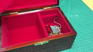 Music Box with 30 notes musical movement