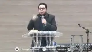 &Aacute;rvore sem ra&iacute;z n&atilde;o suporta vento.