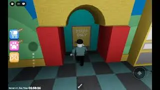 Playing escape Mr funny s toy shop in roblox😱 😱 😱