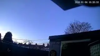 (4/1/2026) 16:24pm HULL (Uk) SKY [0403]