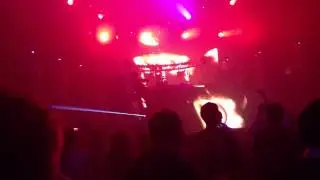 Bass Kleph Edmonton Wonderland 2013 playing Incredible on Maschine