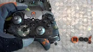 What's inside an Xbox One Elite Controller?