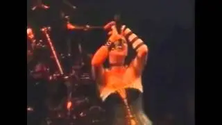 Evanescence - Taking Over Me - Live at London (2003)