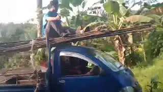 mobil Hino menunjukan sekill