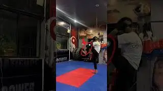 SHAOLIN JUMP PUSH KICK TUTORIAL HOW TO MUAY THAI KICK PAWOR FULL#viral #shaolin #viral#shorts #yt