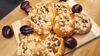 Лучшие пышные булочки со сливами и корицей &ndash; пошаговый рецепт!