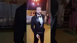Vicky Kaushal looks super sharp as he arrives for the IIFA 2024 awards! 🫠😍