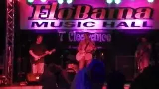 7' Clearance Performs Interstate Love Song @ Flobama