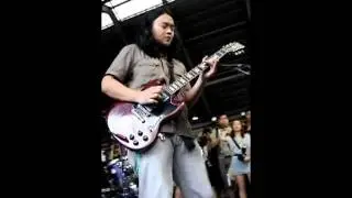 Lupang Hinirang (Philippine National Anthem) by Kakoy Legaspi @ Rock the Riles 2011 MRT Shaw Station
